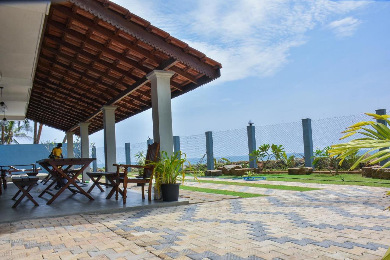 Arrow Beach Resort Boossa Exterior photo